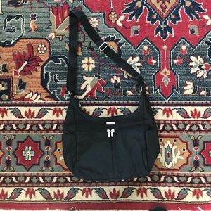 Baggallini black purse